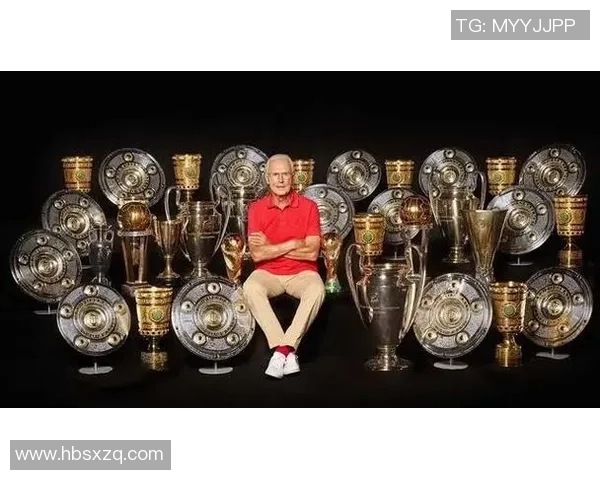 德国足球传奇贝肯鲍尔的辉煌生涯与不朽贡献回顾