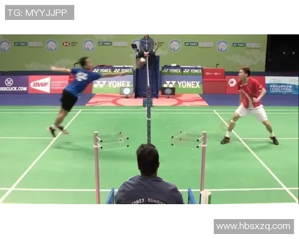 当今足球场上的超级巨星们如何改变比赛格局与球迷文化